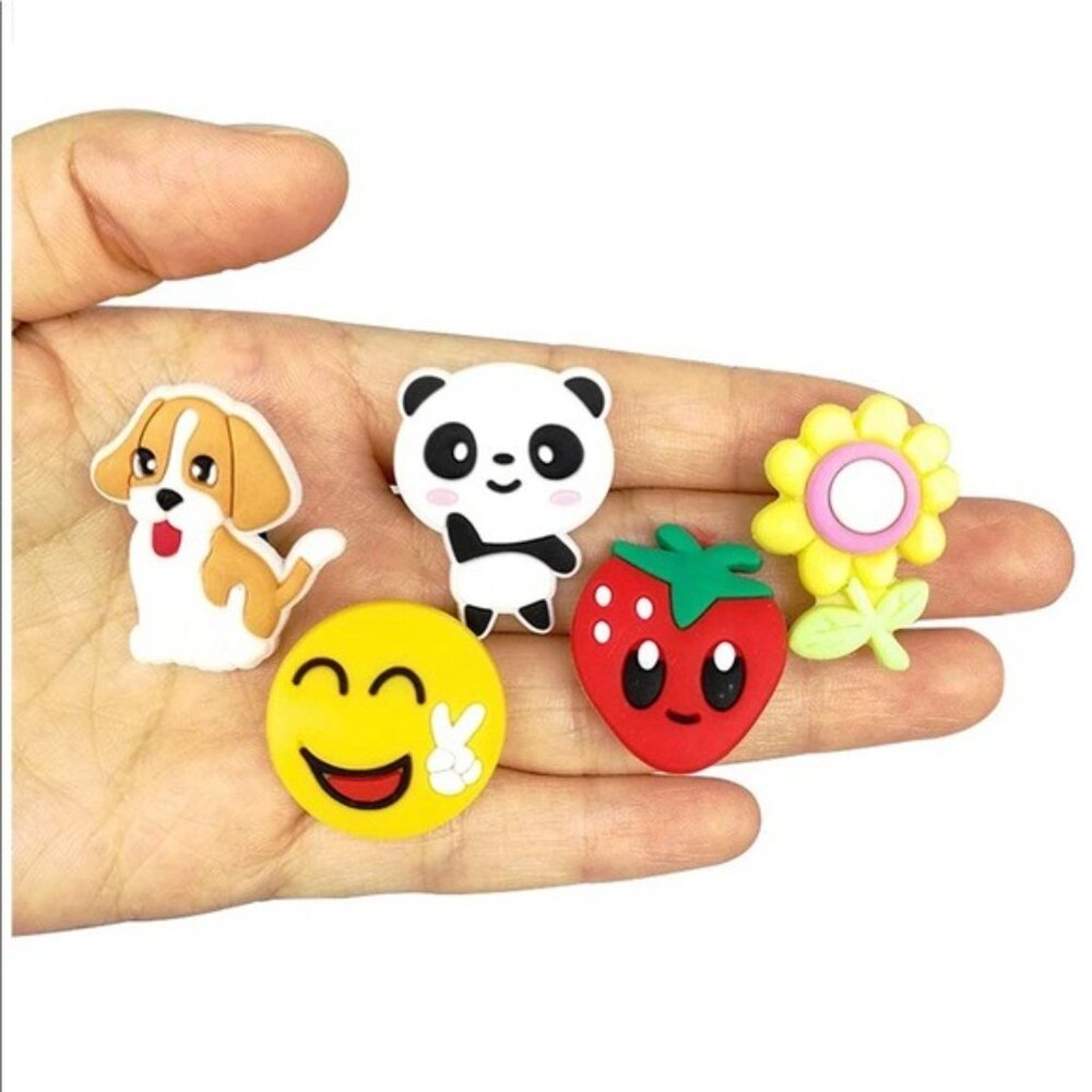 🎀100 Crocs shoe Charms NEW 🎀SHOES NOT INCLUDED - Picture 6 of 9